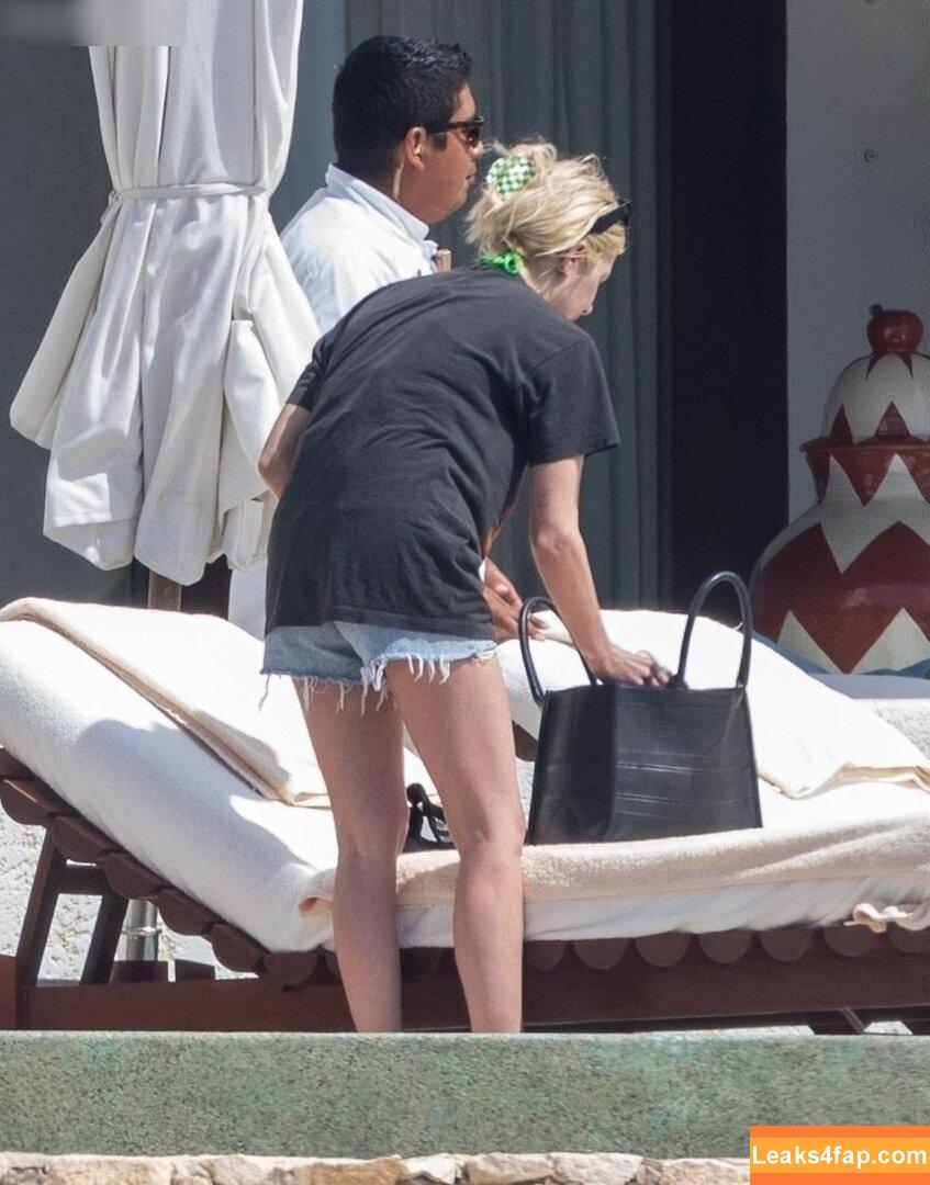 Ashley Benson / AshBenzo / ashley_benson1 / ashleybenson leaked photo photo #0895
