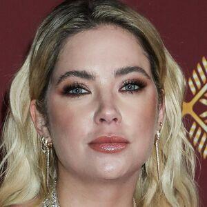 Ashley Benson photo #0011