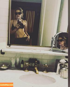 Ashley Benson photo #0014