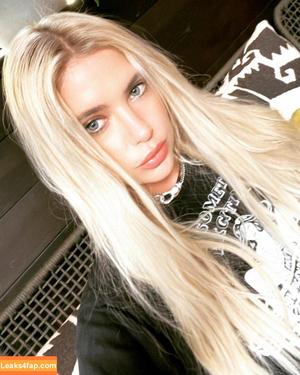 Ashley Benson photo #0026