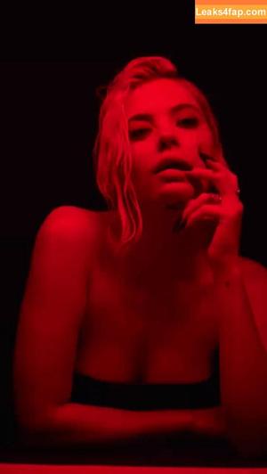 Ashley Benson photo #0068