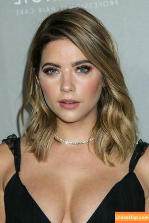 Ashley Benson photo #0393