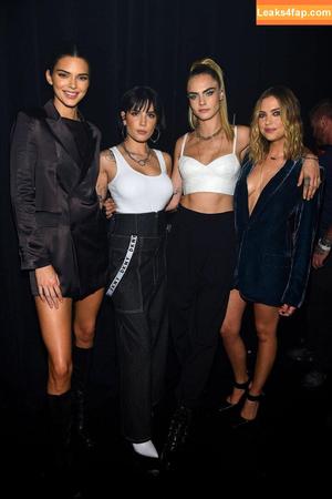 Ashley Benson photo #0411