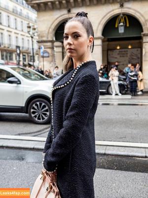 Ashley Benson photo #0583