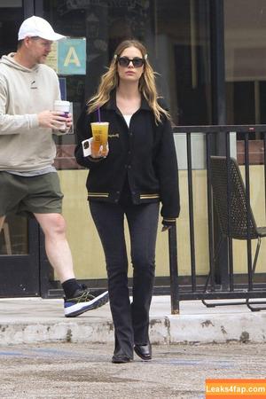 Ashley Benson photo #0638