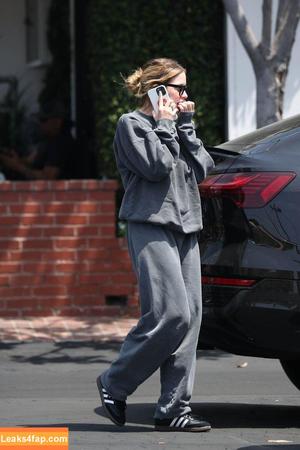 Ashley Benson photo #0658