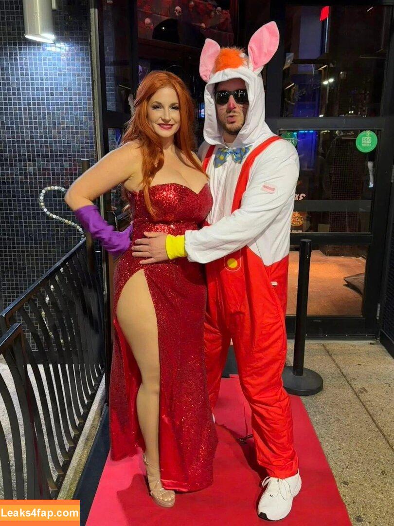 Ashley Bridges / ashleylietzanbridges / emilybridgesfitness leaked photo photo #0261