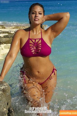 Ashley Graham photo #0911