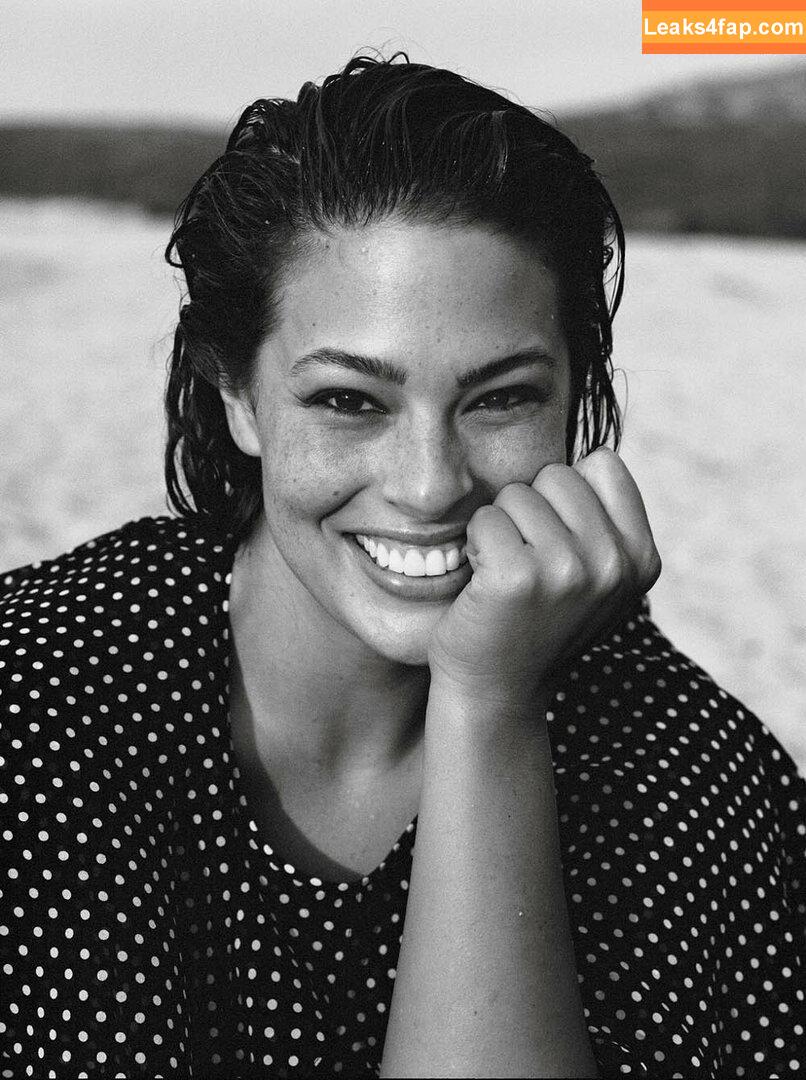 Ashley Graham / AshleyGraham / ashley-graham / theashleygraham слитое фото фото #1178