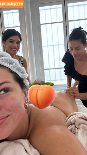 Ashley Graham photo #1148