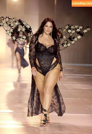 Ashley Graham photo #1185