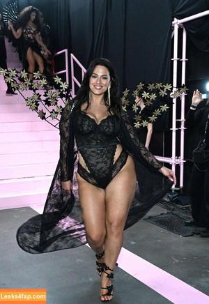 Ashley Graham photo #1187