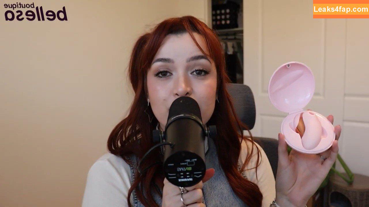 Ashley Ippolito / Reacts By Ash / ashley_ippolito / ashleyippolito / ur internet mom ash leaked photo photo #0057