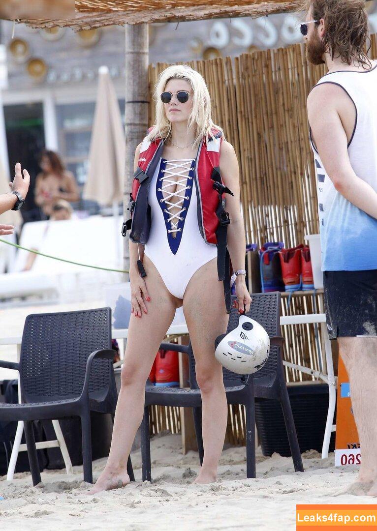 Ashley James / ashleybricks... / ashleyljames / ashleylouisejames leaked photo photo #0359