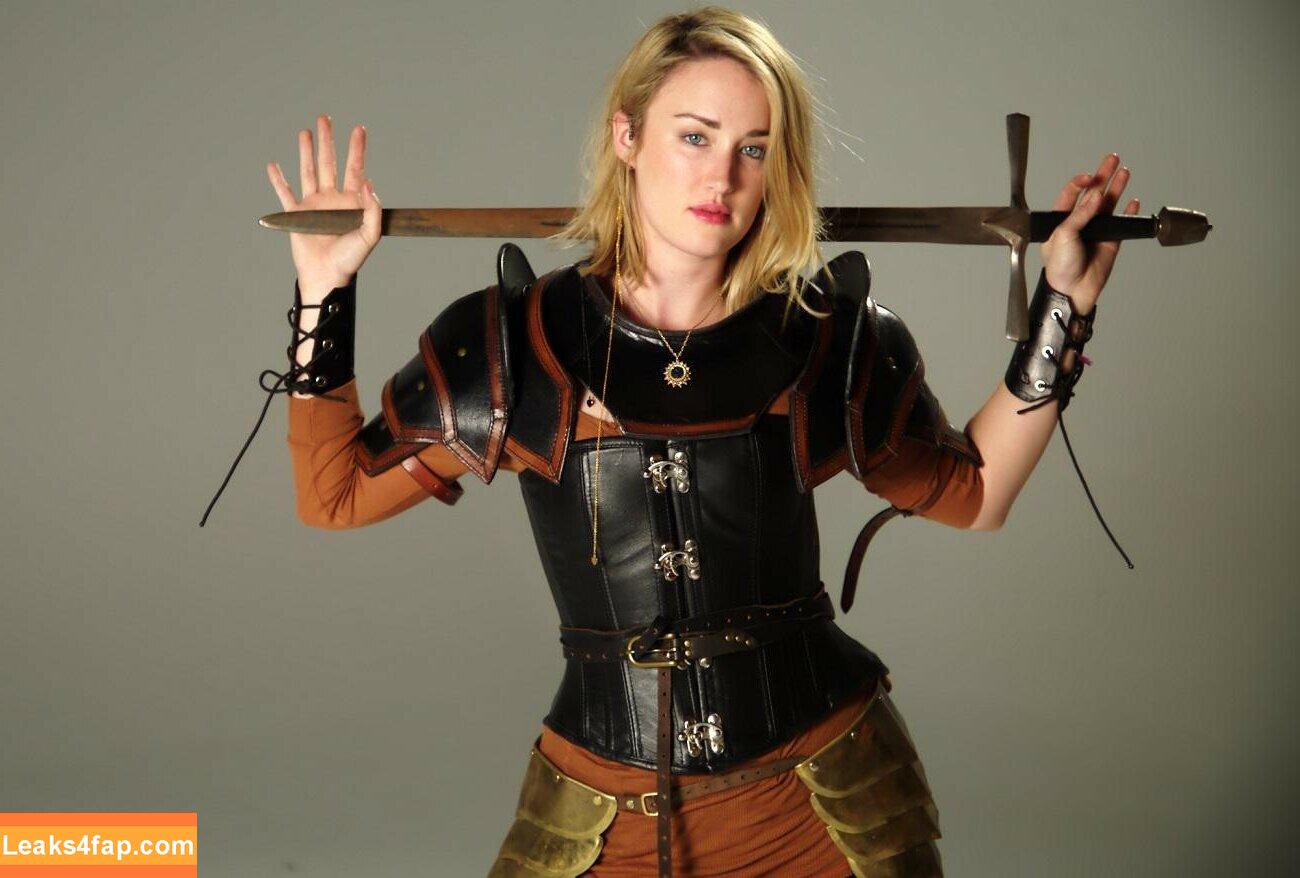 Ashley Johnson / ashleythejohnson / johnsonhubfans / thevulcansalute leaked photo photo #0001