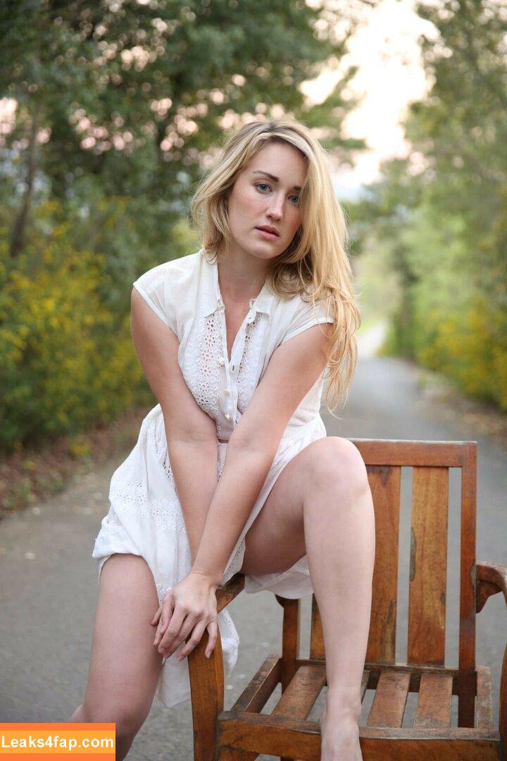 Ashley Johnson / ashleythejohnson / johnsonhubfans / thevulcansalute leaked photo photo #0019