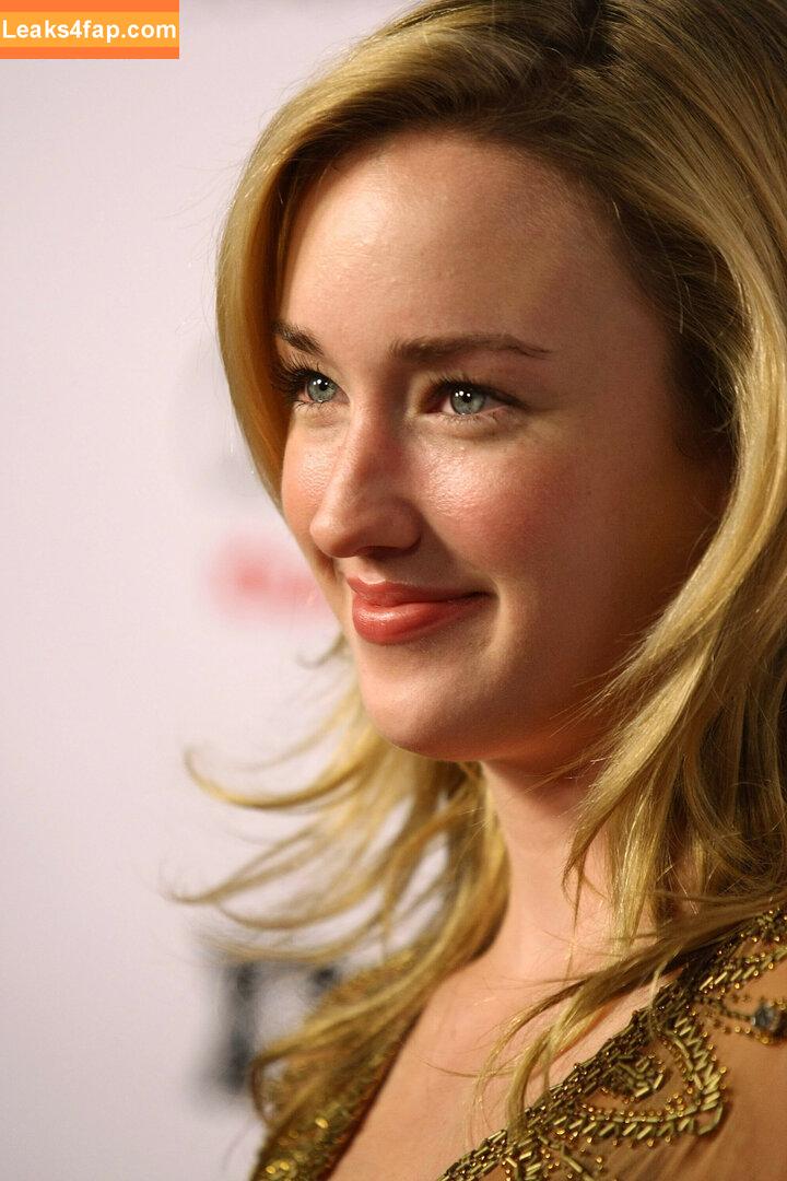 Ashley Johnson / ashleyjohnson / ashleythejohnson / thevulcansalute leaked photo photo #0121