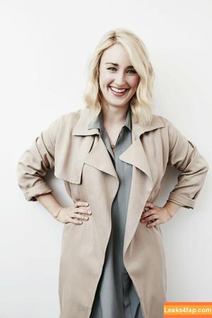 Ashley Johnson photo #0089