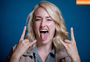 Ashley Johnson photo #0096