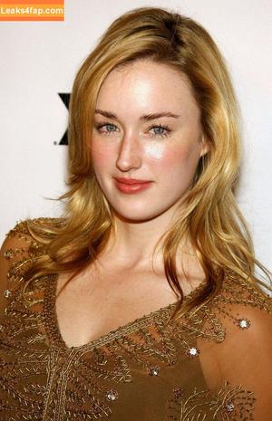 Ashley Johnson photo #0117