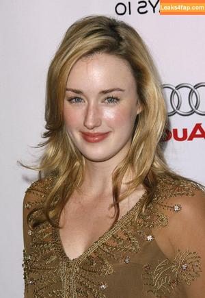 Ashley Johnson photo #0119