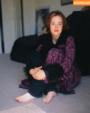 Ashley Johnson photo #0202