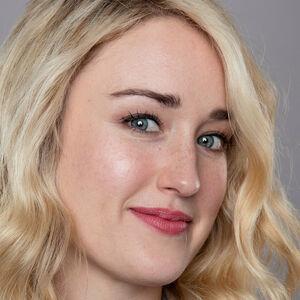 Ashley Johnson photo #0206