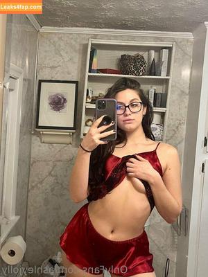 Ashley Jolly photo #0003