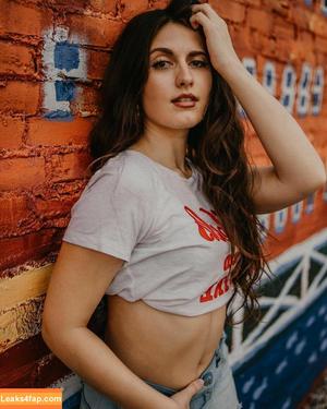 Ashley Jolly photo #0101