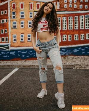 Ashley Jolly photo #0103