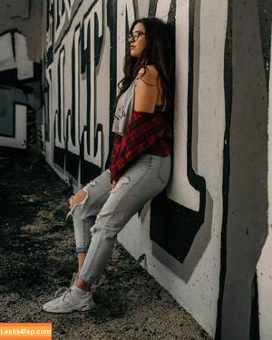 Ashley Jolly photo #0111