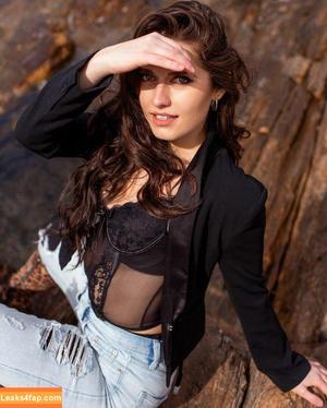 Ashley Jolly photo #0152