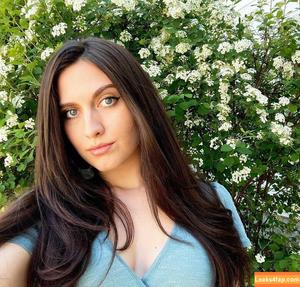 Ashley Jolly photo #0169