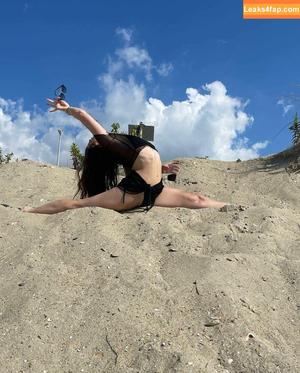 Ashley Jolly photo #0177