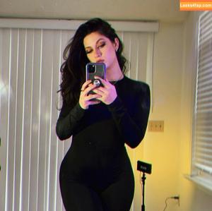 Ashley Jolly photo #0235