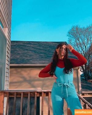 Ashley Jolly photo #0251