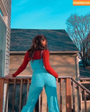 Ashley Jolly photo #0252