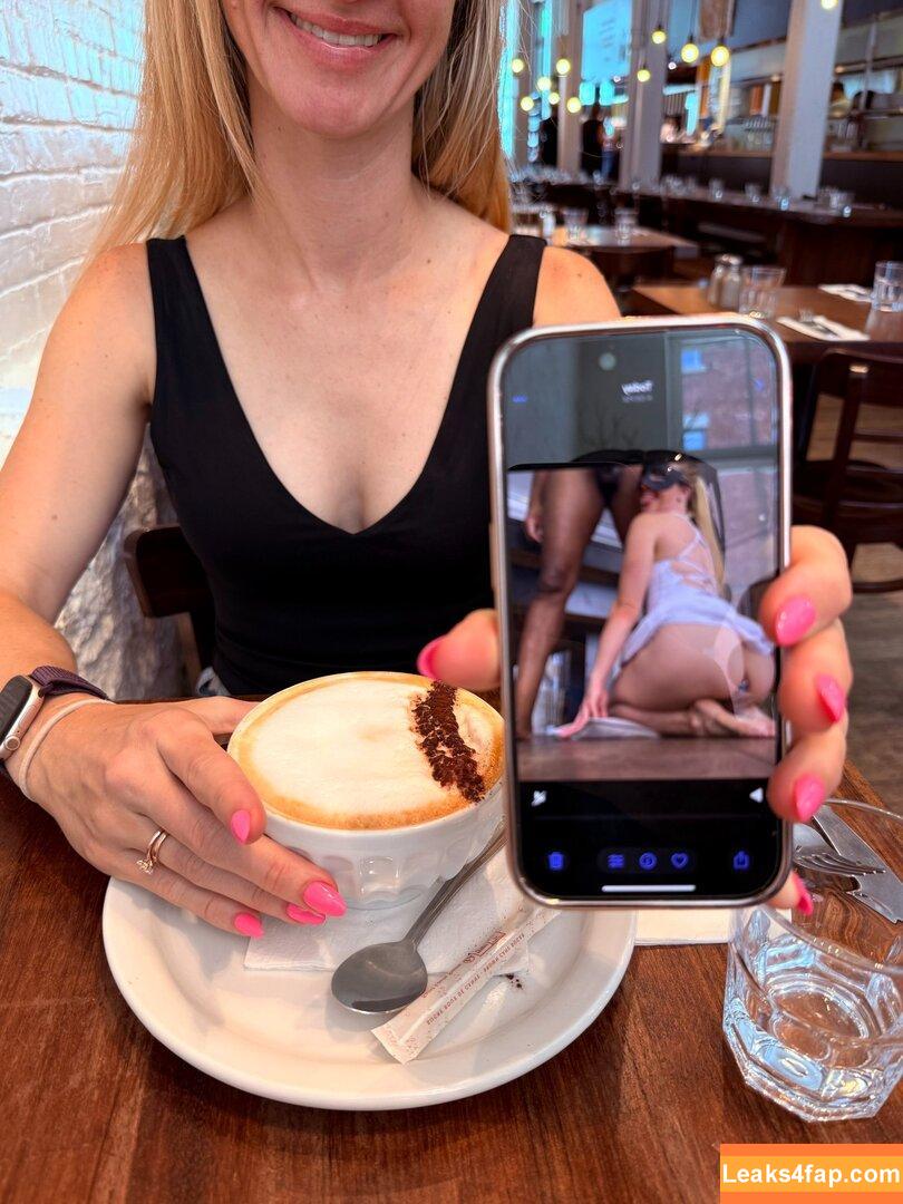 Ashley_Kate_BBC / Ashley Kate / AshleyKate_Hotwife / ashleykattte leaked photo photo #0022