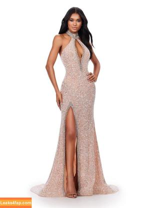 Ashley Lauren photo #0019