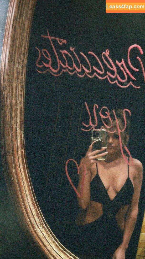 Ashley Roberts / Pussycat Doll / iamashleyroberts / robertsseann2 leaked photo photo #0105