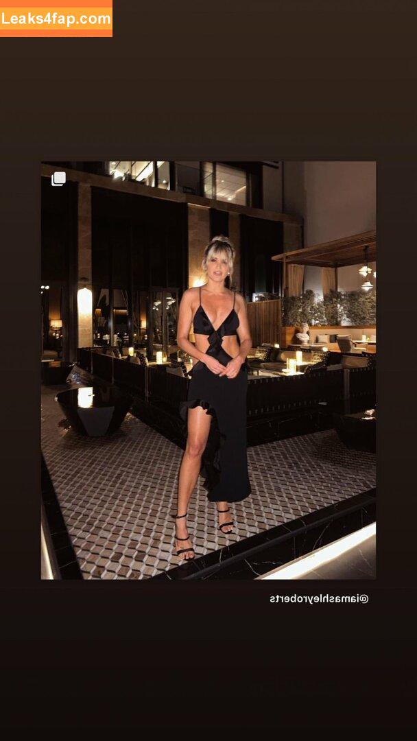 Ashley Roberts / Pussycat Doll / iamashleyroberts / robertsseann2 leaked photo photo #0106