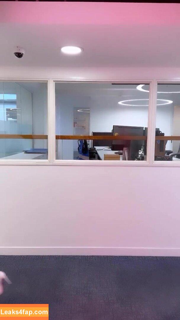 Ashley Roberts / Pussycat Doll / iamashleyroberts / robertsseann2 leaked photo photo #0115