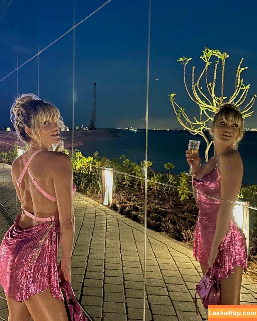 Ashley Roberts / Pussycat Doll / iamashleyroberts / robertsseann2 leaked photo photo #0124