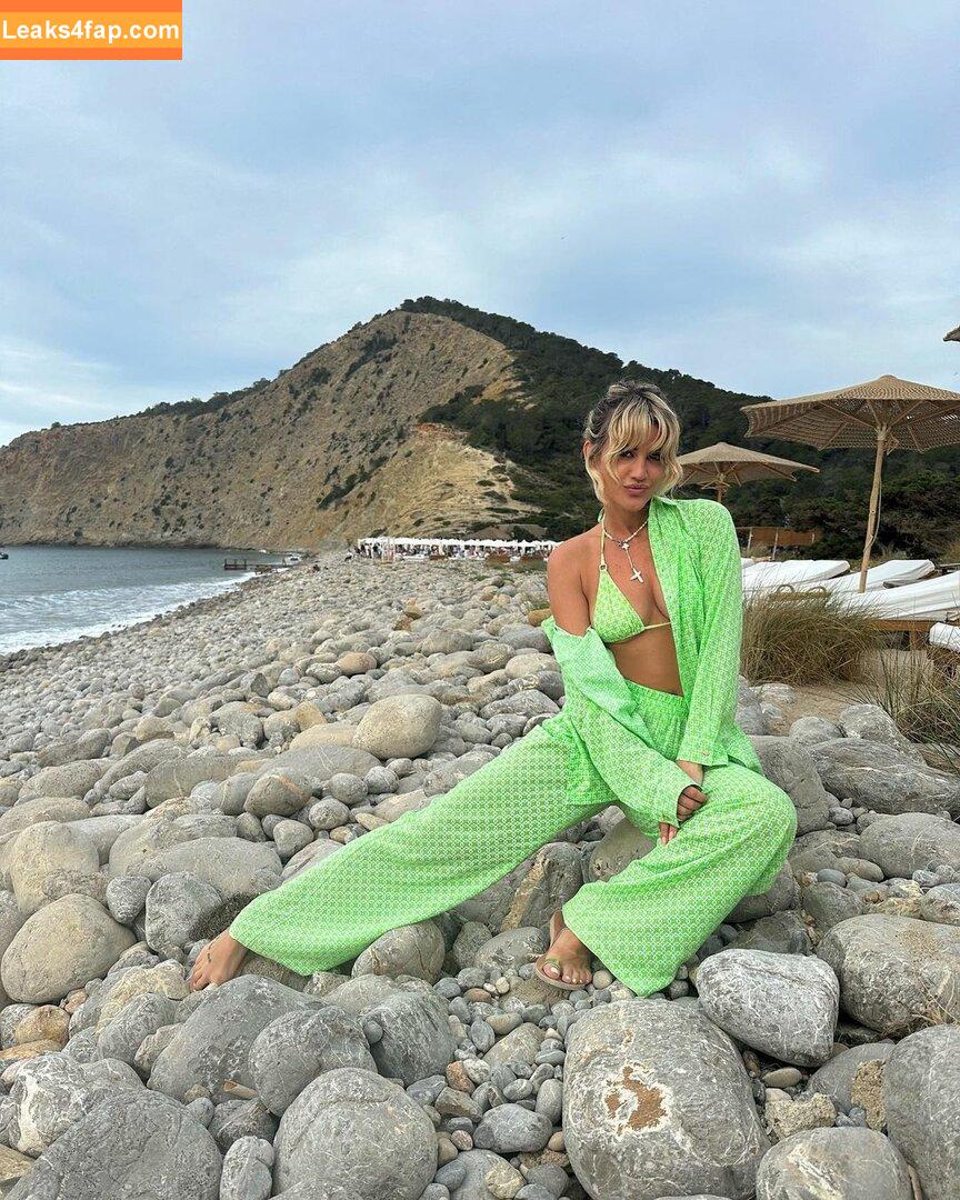 Ashley Roberts / Pussycat Doll / iamashleyroberts / robertsseann2 leaked photo photo #0158