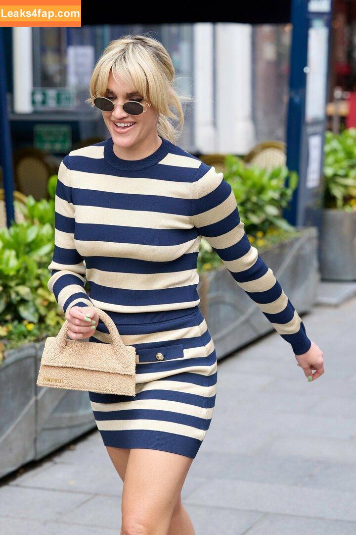 Ashley Roberts / Pussycat Doll / iamashleyroberts / robertsseann2 leaked photo photo #0182