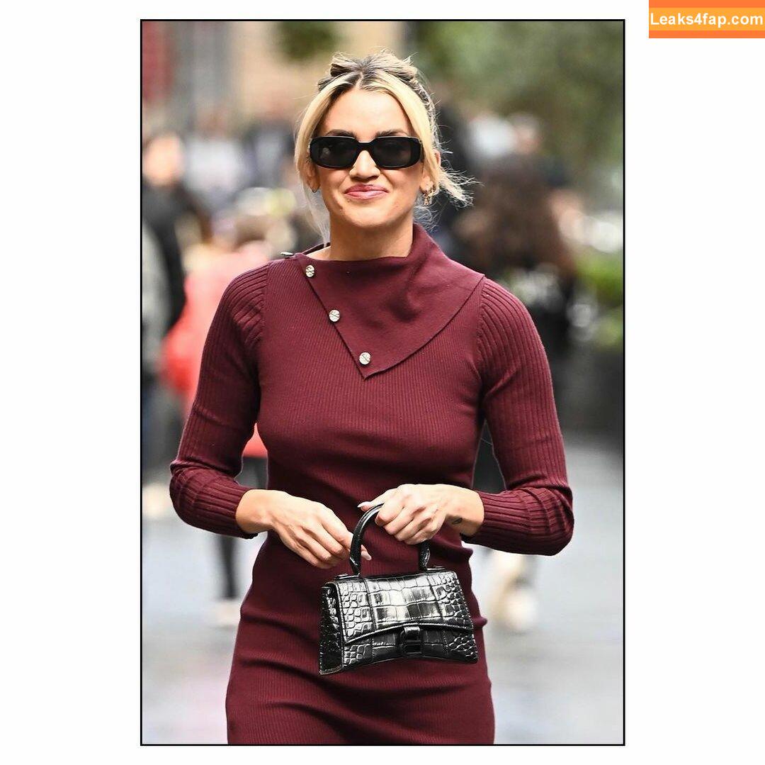 Ashley Roberts / Pussycat Doll / iamashleyroberts / inkedashleyroberts leaked photo photo #0364