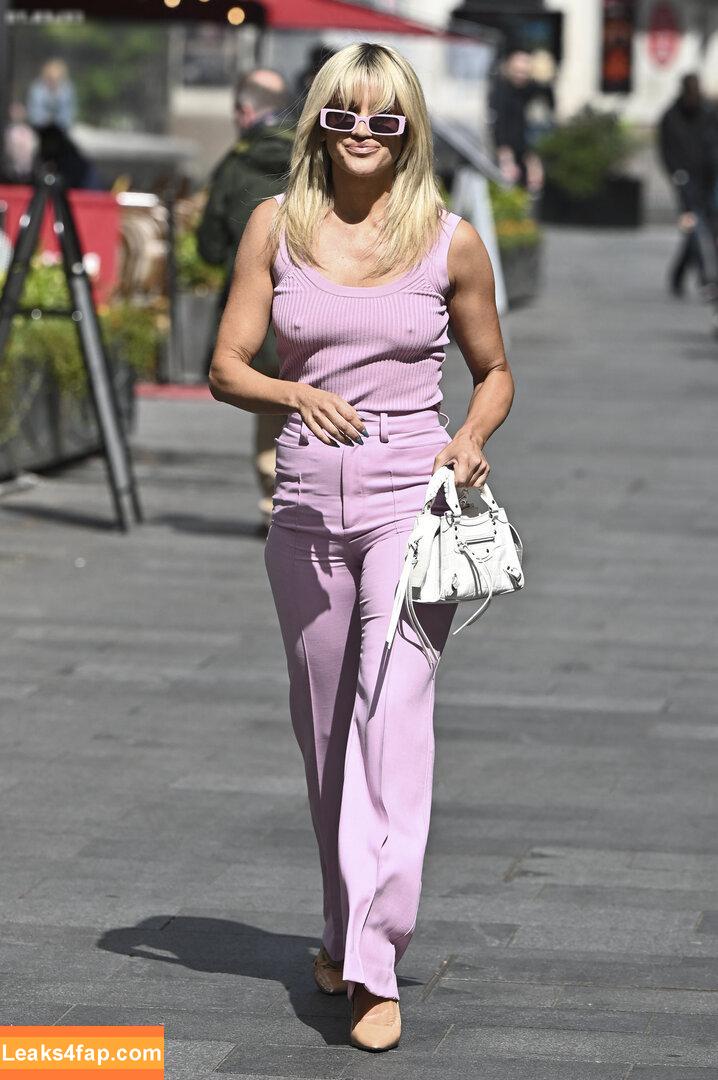 Ashley Roberts / Pussycat Doll / iamashleyroberts / robertsseann2 слитое фото фото #0610