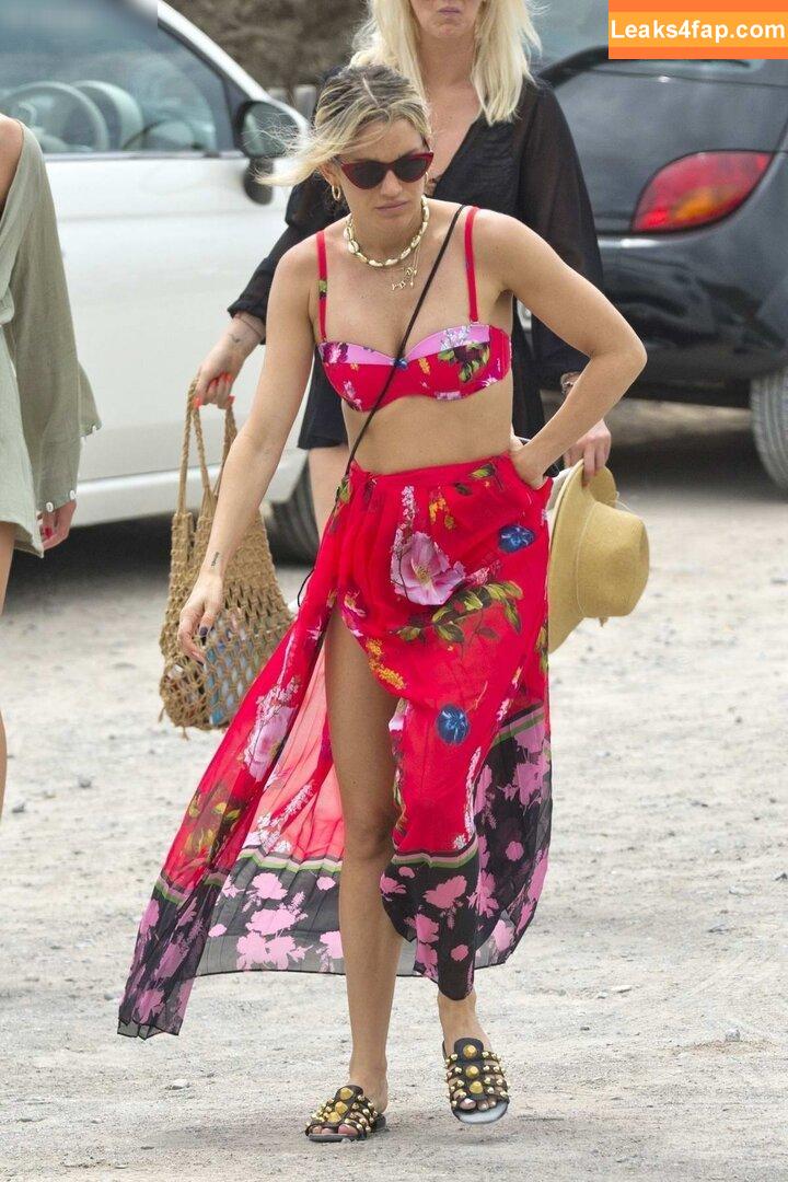 Ashley Roberts / Pussycat Doll / iamashleyroberts / robertsseann2 слитое фото фото #0705