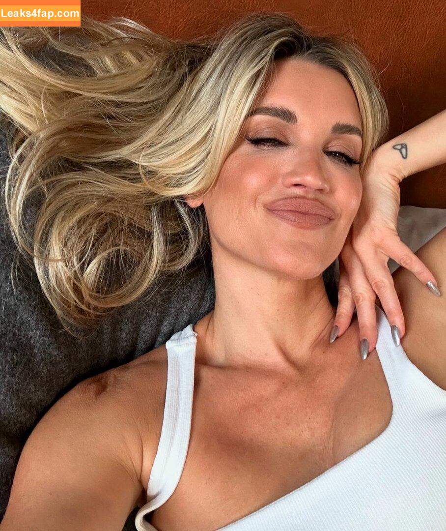 Ashley Roberts / Pussycat Doll / iamashleyroberts / robertsseann2 слитое фото фото #0771