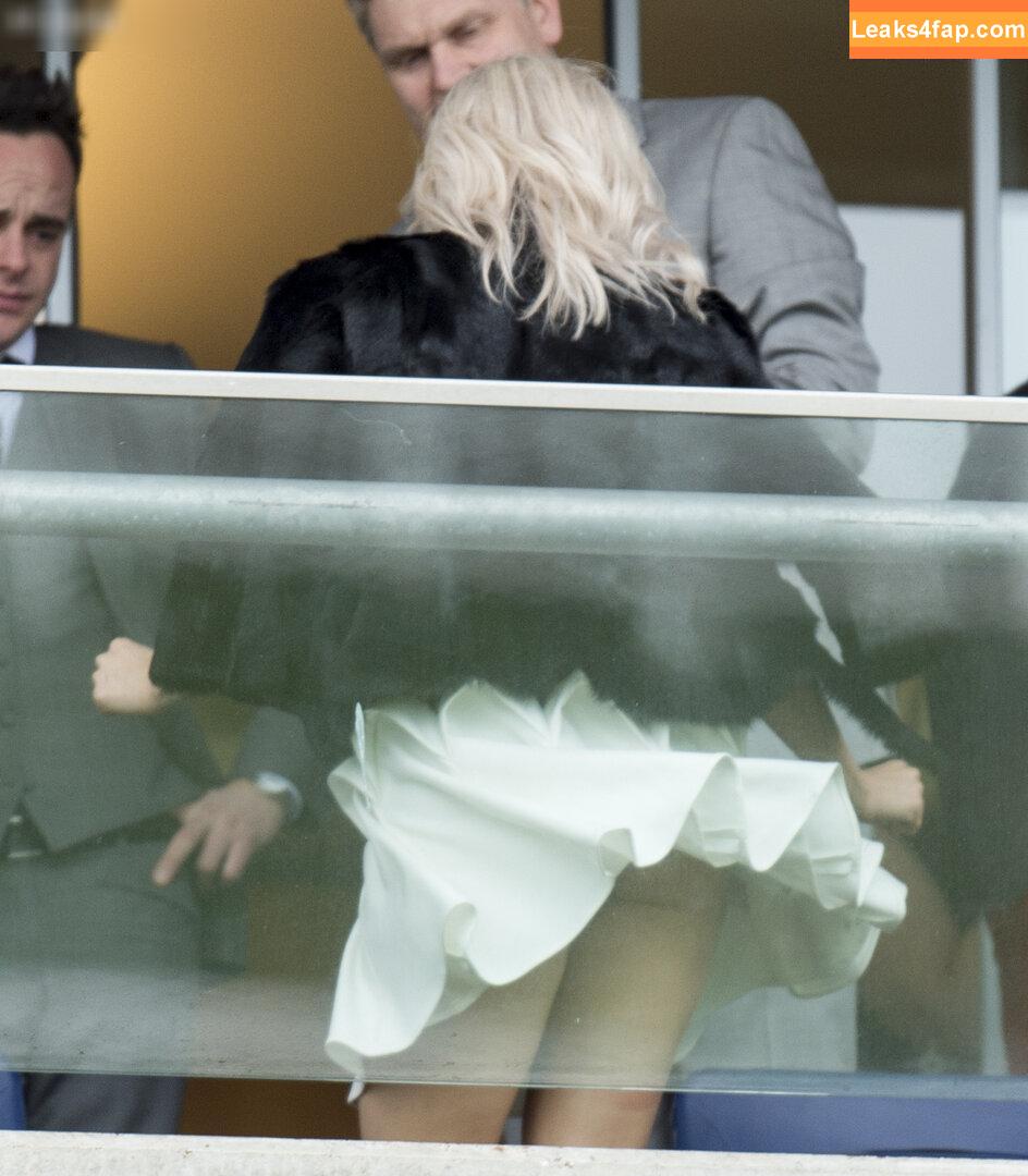 Ashley Roberts / Pussycat Doll / iamashleyroberts / robertsseann2 слитое фото фото #0846